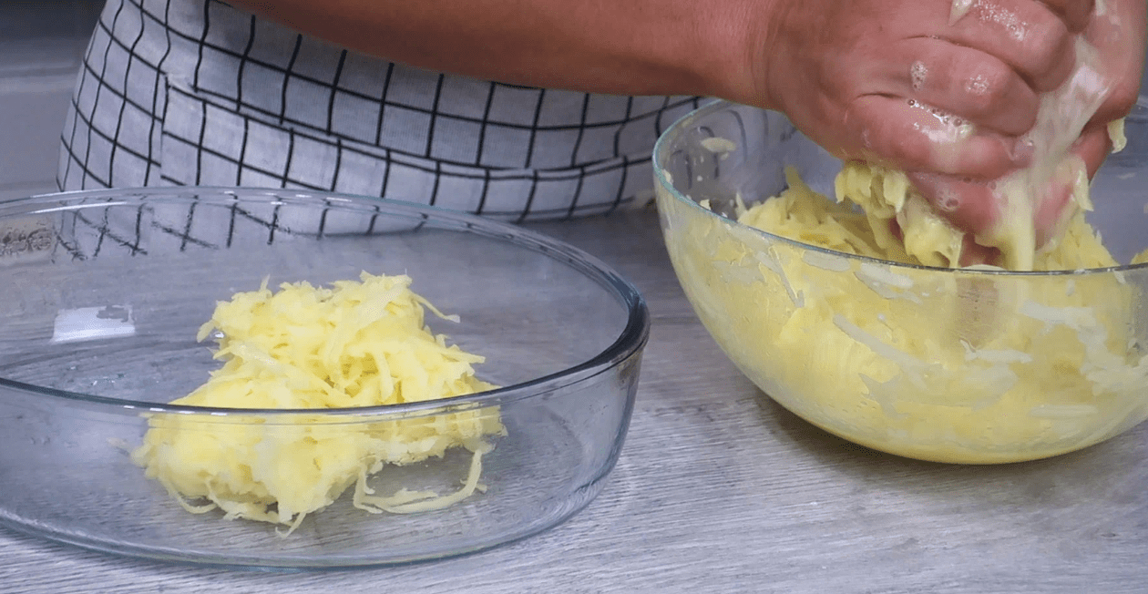 Ich teile ein Rezept, wie ich einen Kartoffelauflauf mit Hackfleisch im Ofen zubereite: es wird sehr lecker, saftig und sättigend, das Lieblingsessen meiner Familie